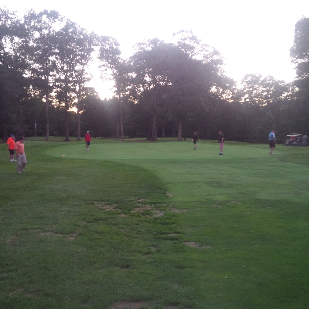 roymundy77's tweet photo. Barnburner in the Thurs league semis. @Woodziii @mundy90 @samsauce71 @MidlandGolfCC #hockeynextweek https://t.co/B3uLljO81E