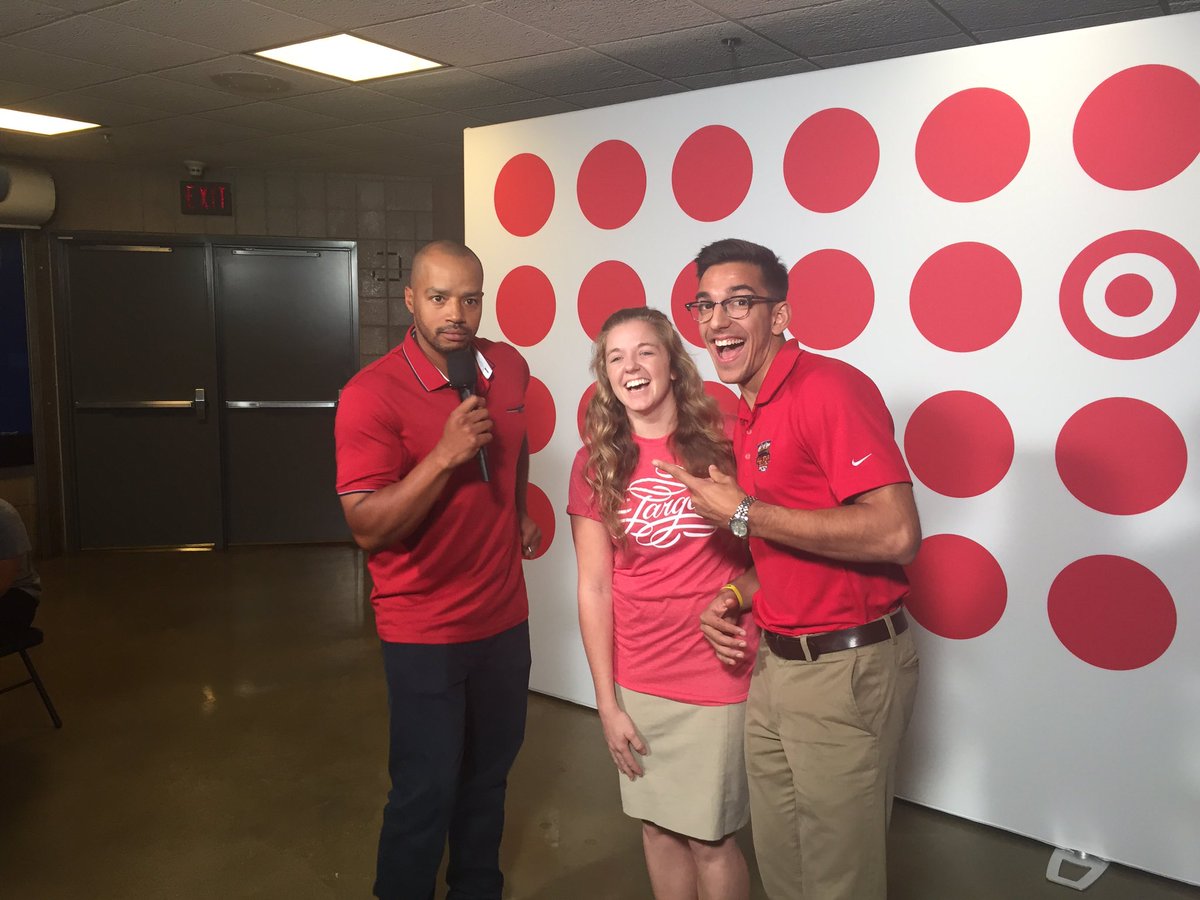 StevenJaciuk's tweet photo. Needless to say, I made him laugh. @donald_faison @Target #DeepVs https://t.co/sY7hzls5vh