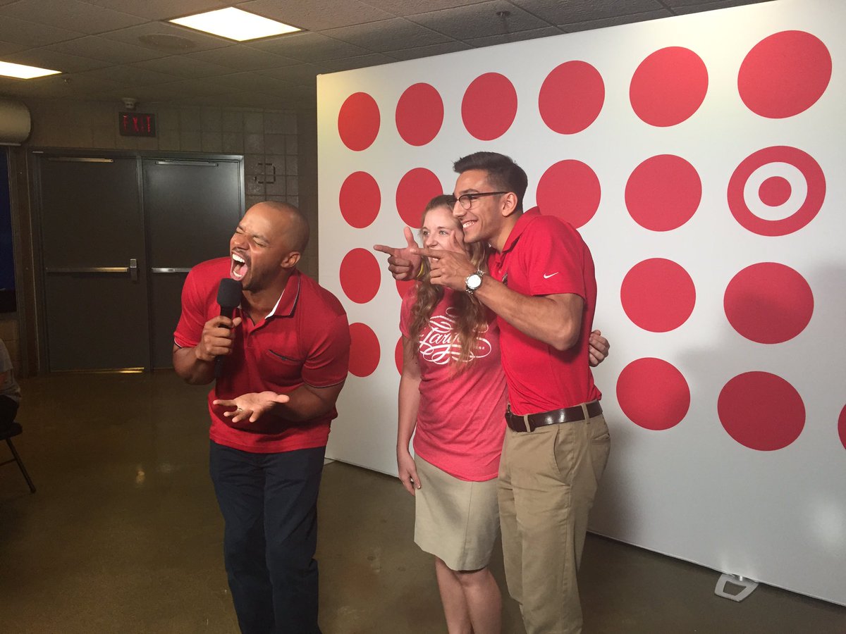 StevenJaciuk's tweet photo. Needless to say, I made him laugh. @donald_faison @Target #DeepVs https://t.co/sY7hzls5vh