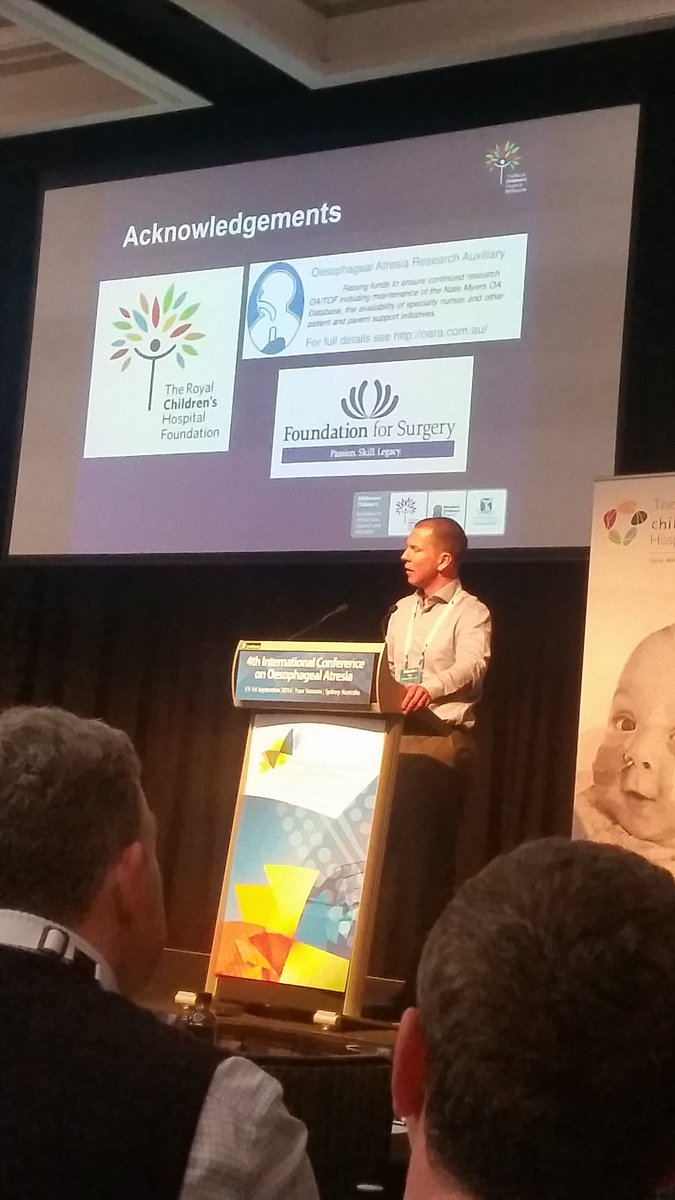 OARALtd's tweet photo. Dr Sebastian King presenting his study on investigating motility using High Resolution Manometry #OASyd2016 https://t.co/BMlIdseGoP