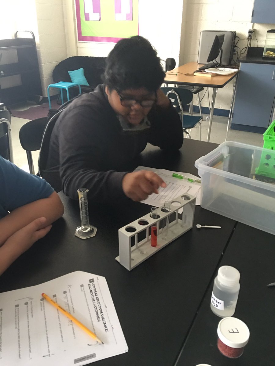 gobble4101's tweet photo. #scienceiscool #mattermatters #happystudents https://t.co/I2RhU4CO5m