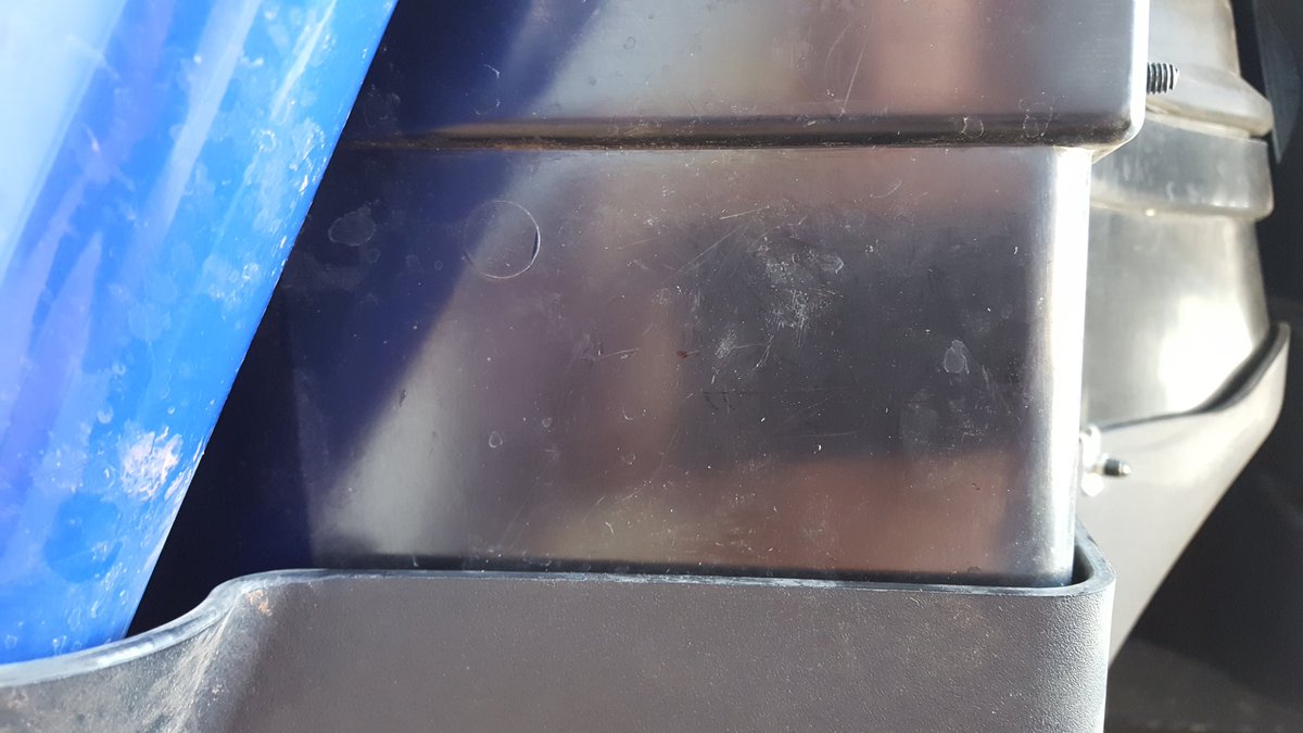 utvpros's tweet image. Installed 3" (2.75" hole cut out size) louvered air vents on YXZ1000R for cooling the passenger &amp;amp; driver footwells.