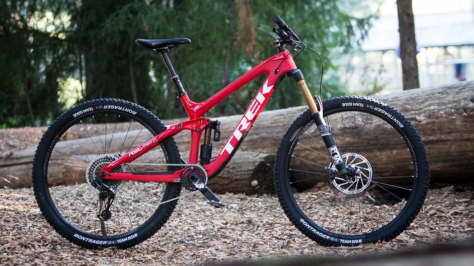 BevanJake's tweet image. A beast of a bike! The new Trek Slash 29 - Check it out at BIKE Magazine - bit.ly/2crQ5ng #ridemore