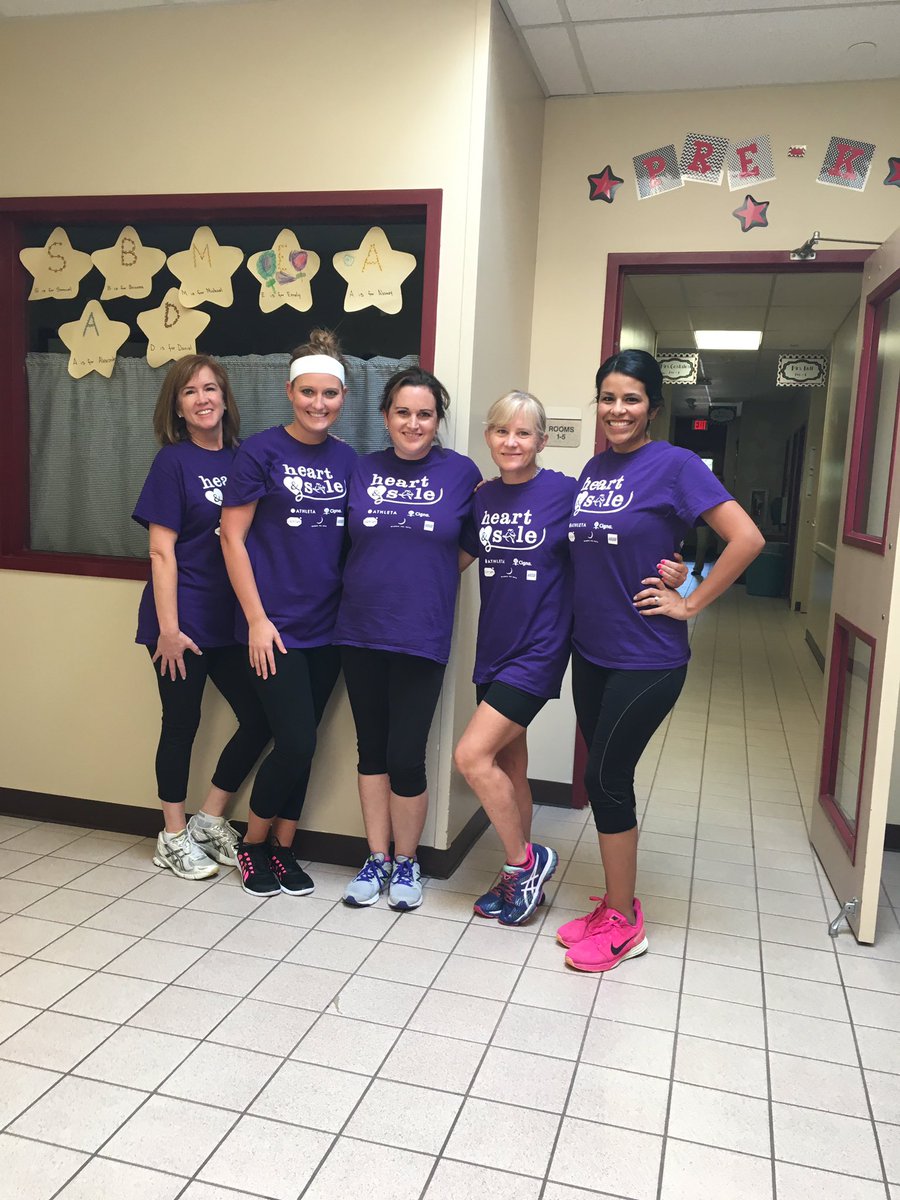 87emma2435's tweet photo. Rocked our first week of GOTR! @mlandaya @racheljames0619 @julie_gunnell @JudyJhuf @RiceElementary @GOTRHouston https://t.co/v4GpIDgS6n
