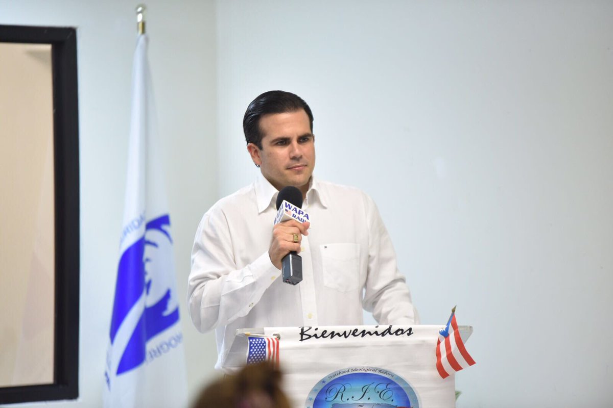 ricardorossello's tweet photo. ¡Participando del Conversatorio de Renacer Ideológico Estadista! #Estadidad #CompromisoConPR https://t.co/3bBERXFLm4