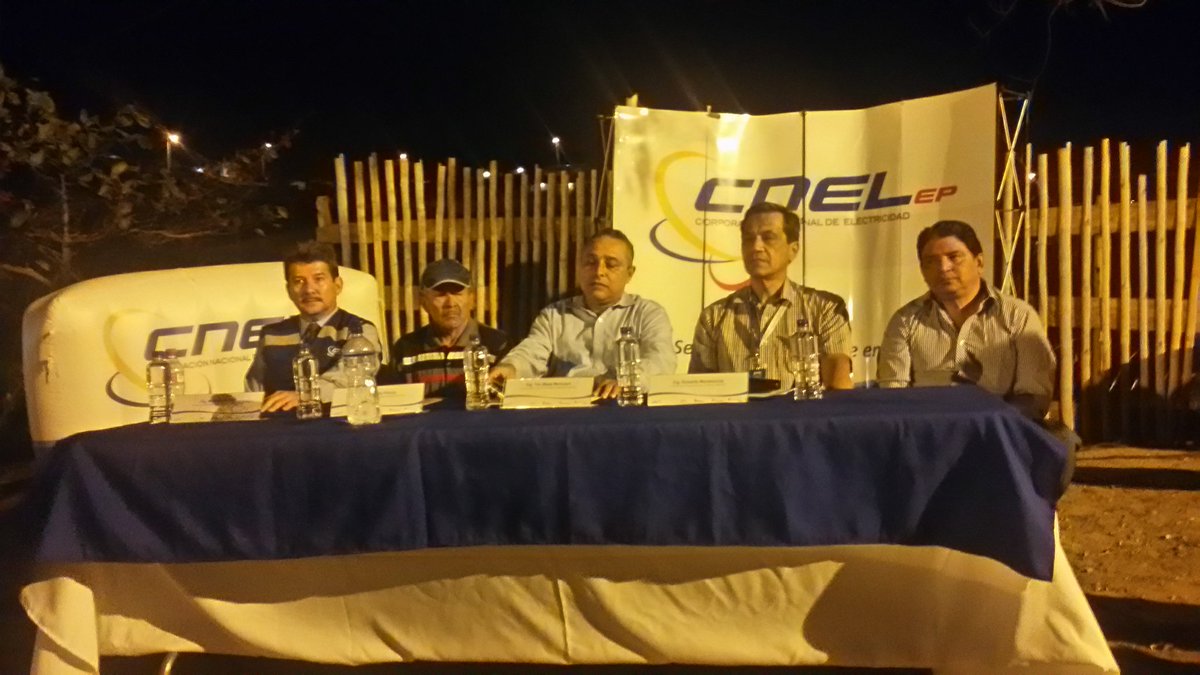 .<a href="/CNEL_EP/">CNEL EP</a> #UnGuayaquil  Entrega obra de iluminación a la comunidad de #GuerrerosDelFortín