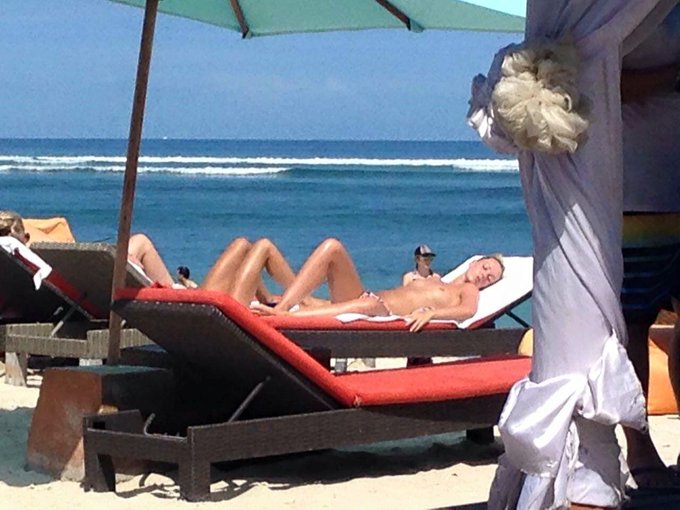 Enjoy the sun with topless https://t.co/V4STAroafZ<a href="/tag/newprofilepic"class="tags"><span>#newprofilepic</span></a>