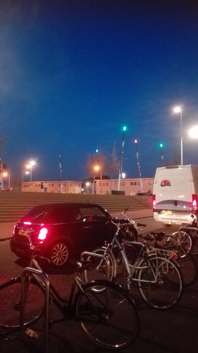papuawomen's tweet photo. Leuk.gedaan bij de.jumbo.scheveningen,savonds gaan ze branden! https://t.co/uPl5t5O6vo