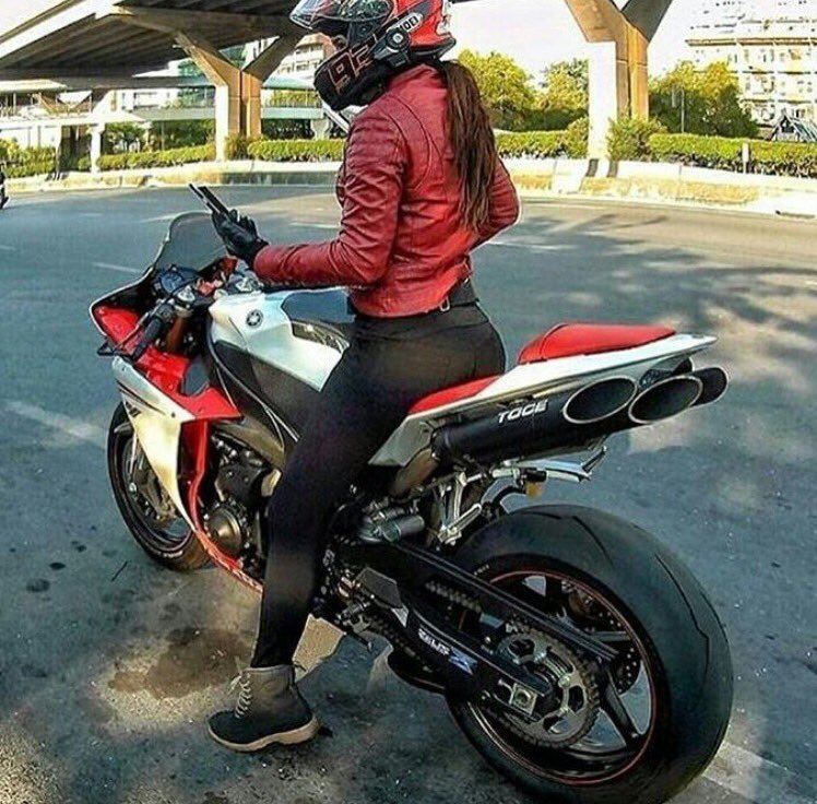 easy_rideuses's tweet image. Dernier Jour de la semaine... Vivement ce soir !! #moto