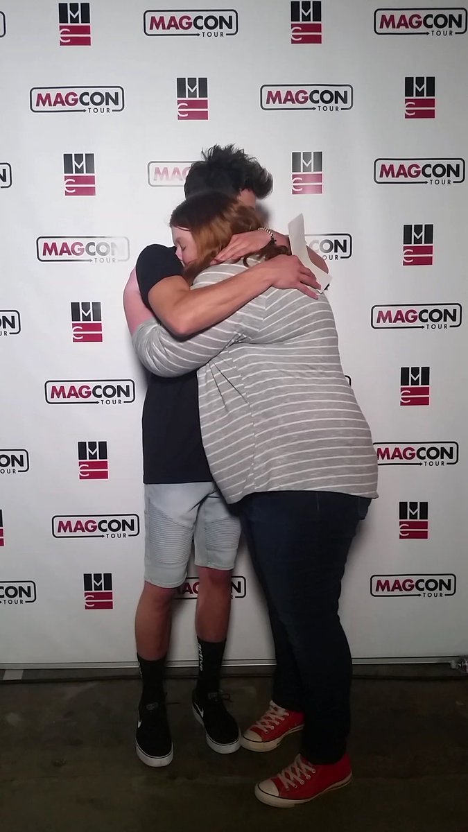 onlyreasonbeing's tweet photo. @MAGCONTOUR I literally miss #magconseattle so much https://t.co/ujQnnohkqE