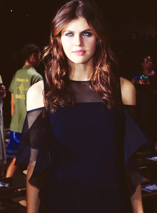 New fake

Retweet for your favourite attractive asshole