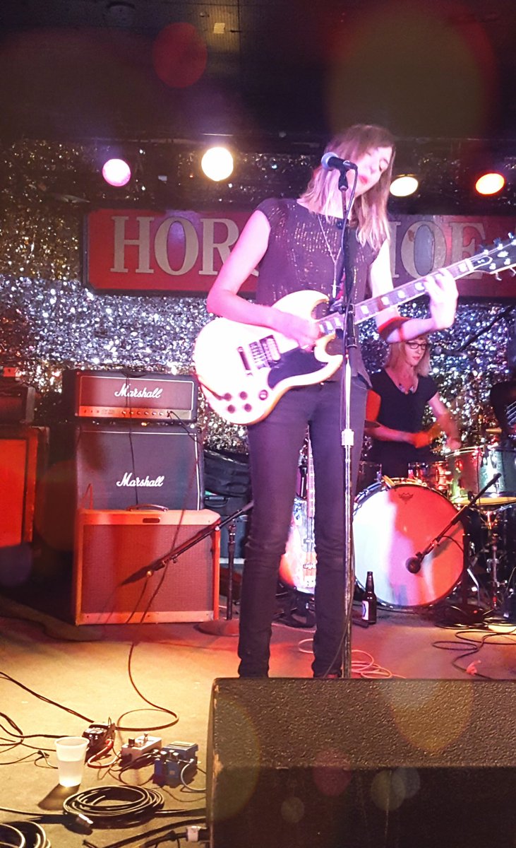 landiiskiez's tweet image. Rocked out last night with the amazing @OvernightTO 🤘💜🎸🙌 Kickass time seeing you guys!!! 🎵🎶❤🙏