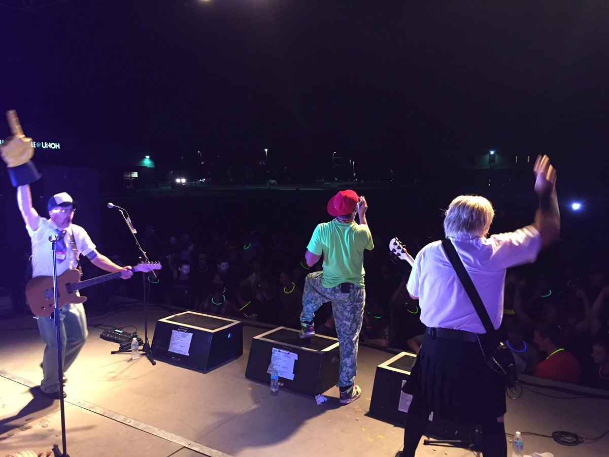 UNOH_edu's tweet photo. If you're not here, you're missing out! @NKGPartyForce #WelcomeWeek2016 https://t.co/3oGl3Bb9QB