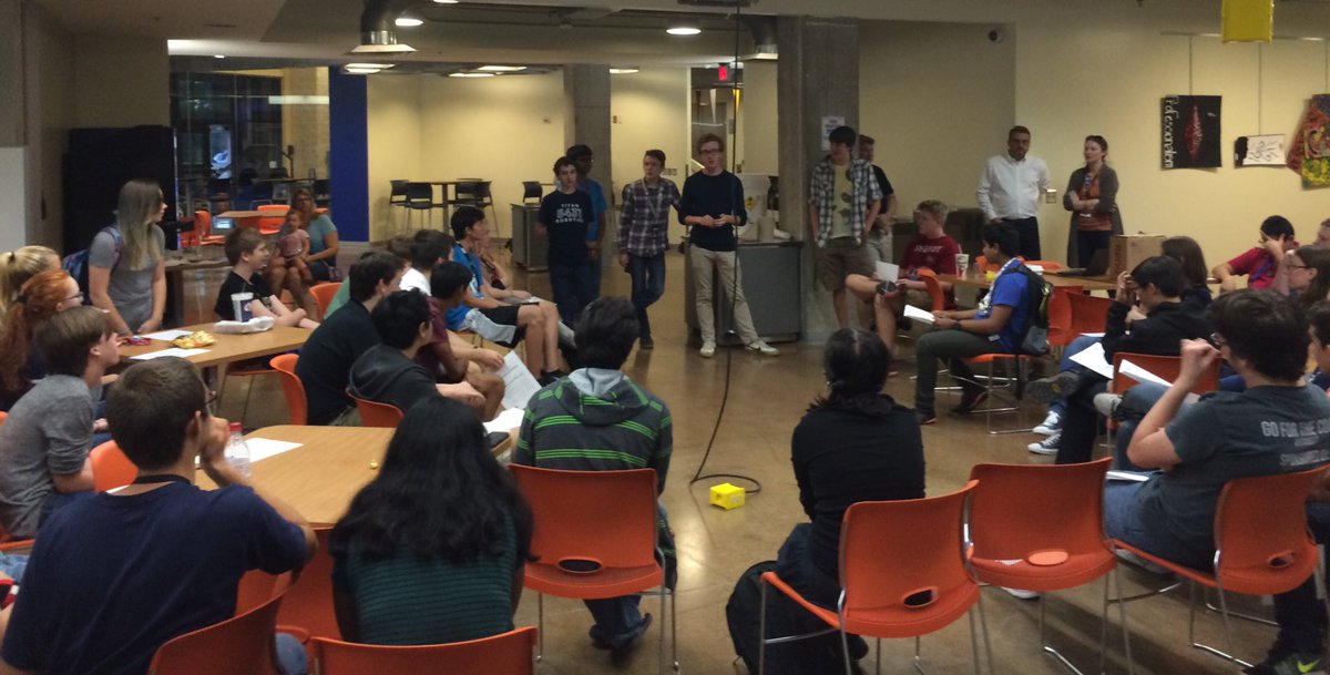 frc5431's tweet image. First full team meeting was a success! @5431FRC #OmgRobots