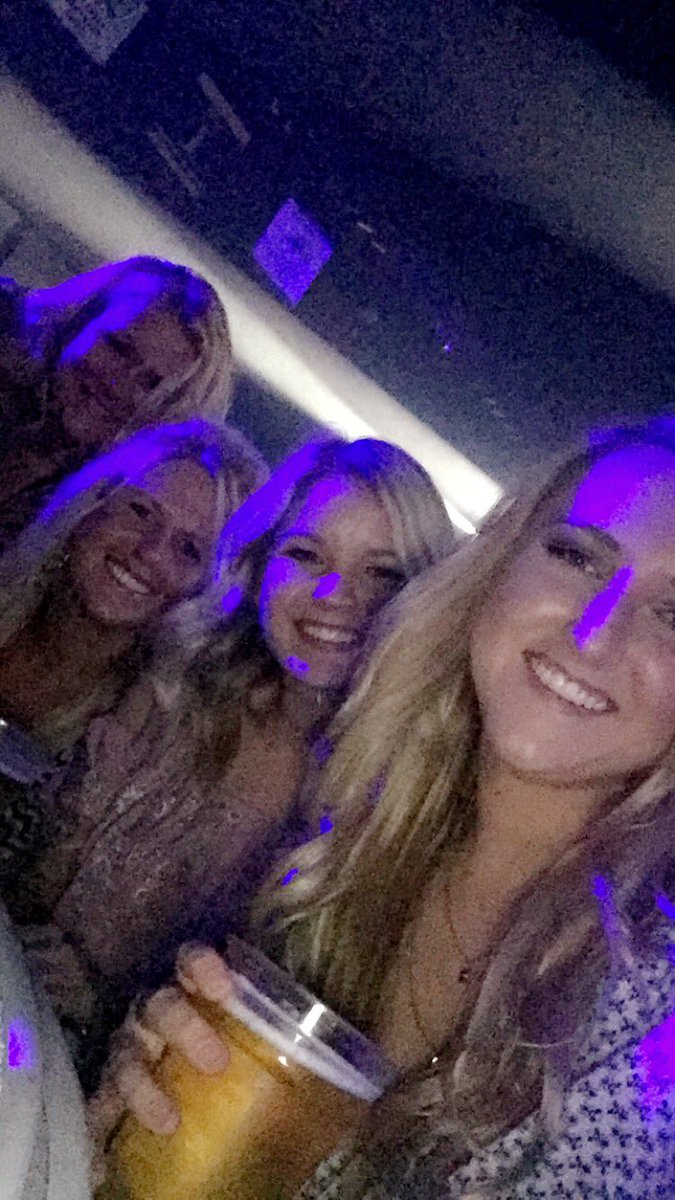 HRogers829's tweet photo. Finally get to see my fav girls ever with my fave people! Been waiting for this day forever #dcxmoline @dixiechicks https://t.co/TXc06F5AIV