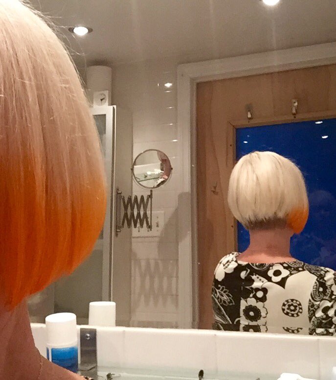 airhead_genius's tweet photo. The back of my hair is insanely well done and impossible to photograph. #tomokosei #hairdo https://t.co/fjVtN59CLL