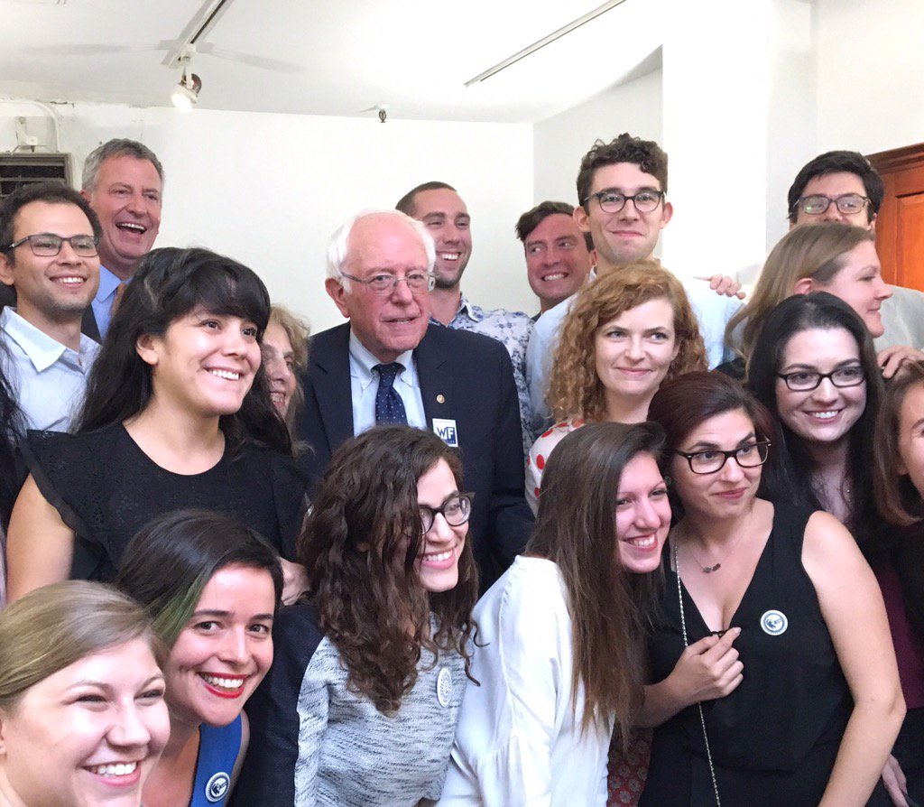 SENSUAW's tweet photo. @SENSUAW: @BernieSanders supports @WorkingFamilies and #unions #sensuaw @GWCUAW @SamuelOhana @LCartier @zoegoldina https://t.co/1LzhiafUXD