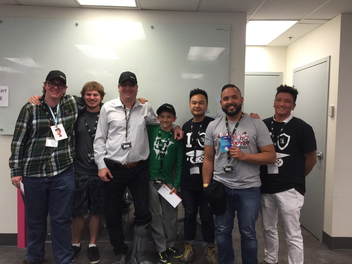 eLESGA_SAB's tweet photo. #techstock2016 has ended! Congrats to the winners! Thanks @innovatecalgary for hosting this event! 😊🎮 https://t.co/P2OhZVg7BK