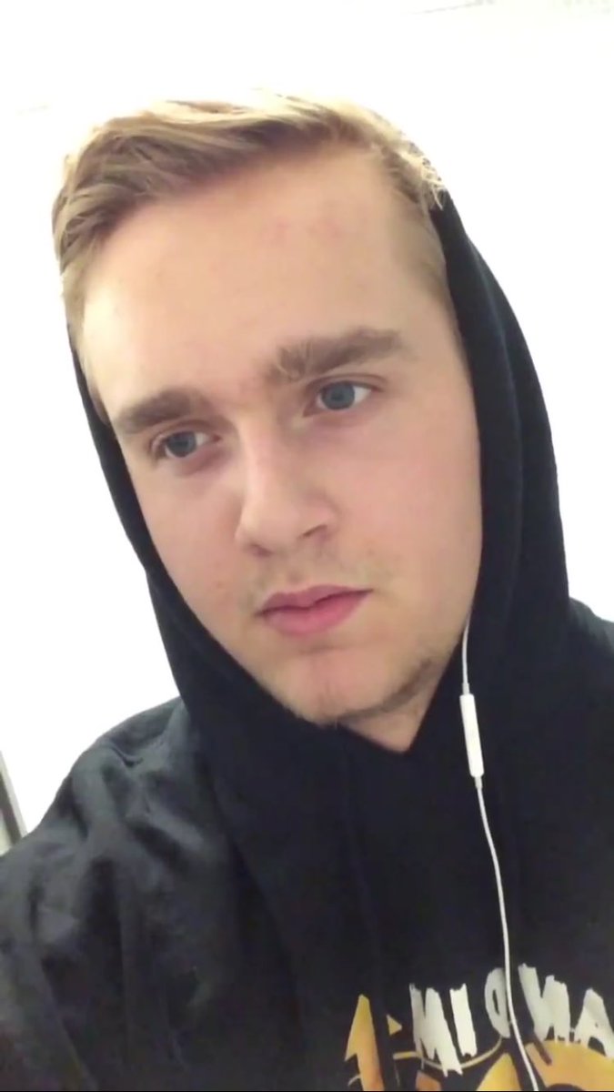 ProPepper's tweet image. You VS the guy she tells you not to worry about. 😳