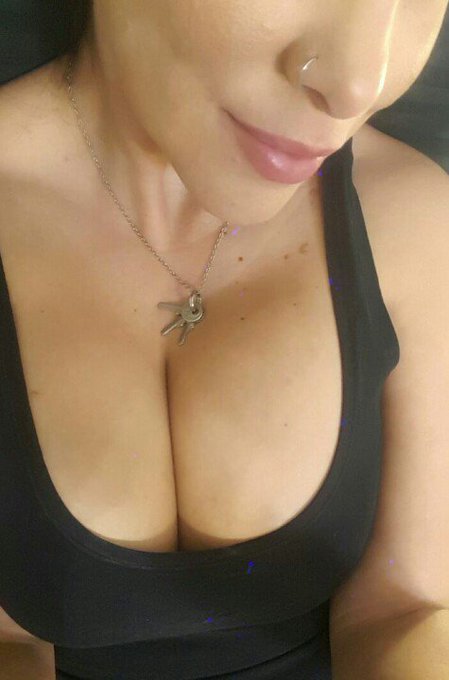 Hmmm 3 keys belonging to 3 lucky cage wearing subs. Hope the sight of these don't make you grow too much<a href="/tag/tittytuesday"class="tags"><span>#tittytuesday</span></a>