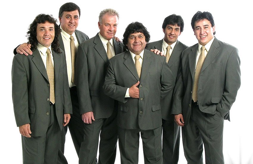 RevistaBurra's tweet photo. CACHO DE LOS PALMERAS ILLUMINATI https://t.co/9DsxZXDvFf