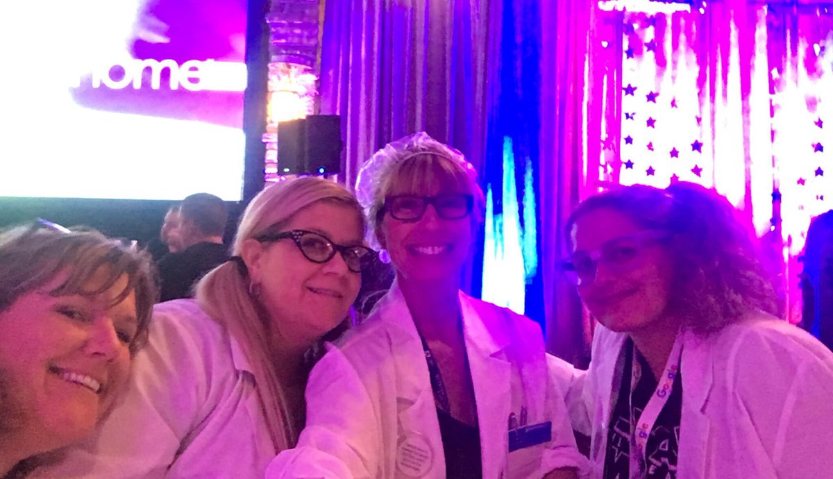 SusanLegge's tweet image. Geeking out with the @YPNextHome Alberta team tonight in beautiful Jasper. #CHBABuild