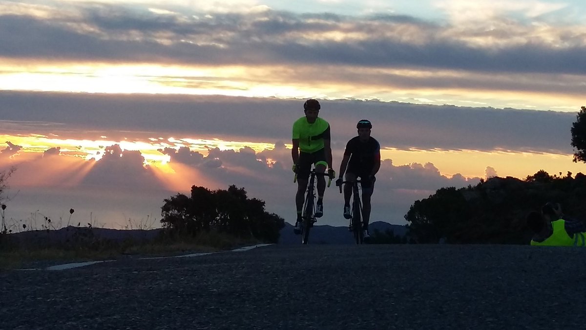 cyril_saugrain's tweet photo. Shoot photo Barcelone @btwin @pgplantet @MeyvischMolly @VictoriaBelenF #goodjob #sun https://t.co/j8PZUPoPM7