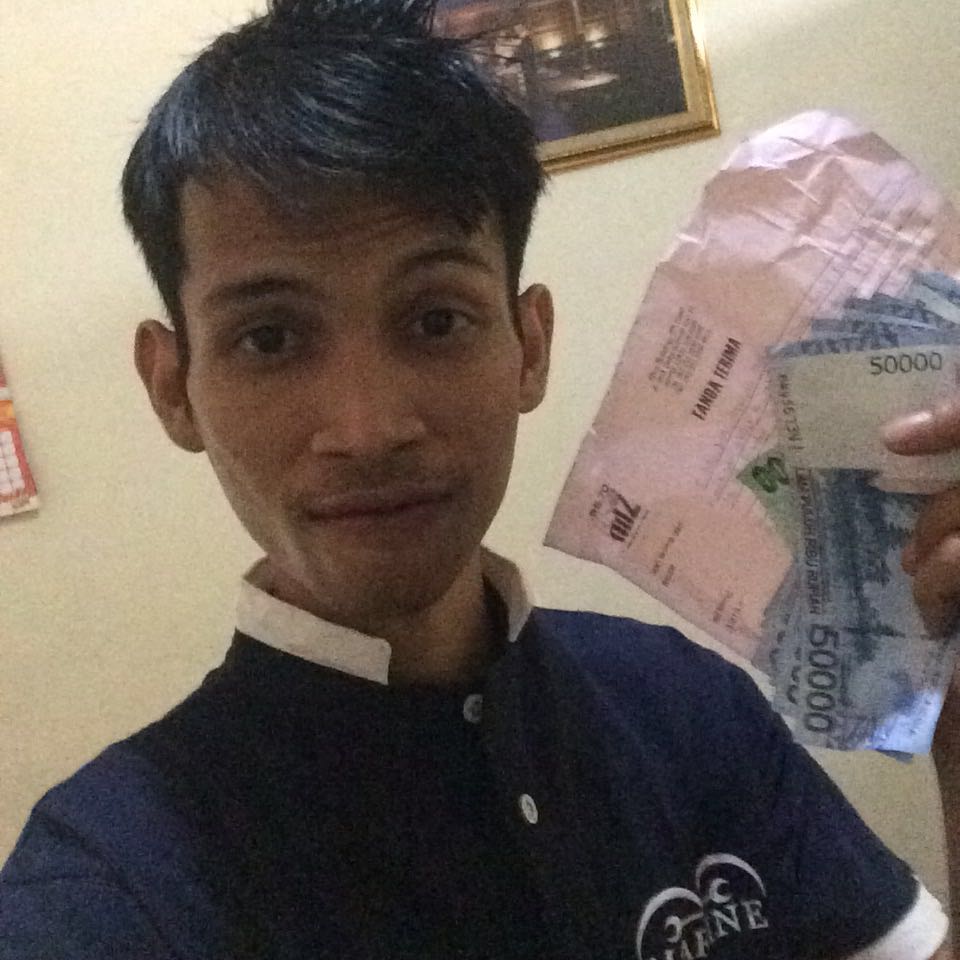 thanks ya <a href="/tokopedia/">Tokopedia</a> hadiah #RayakanKebebasanmu dan thanks juga <a href="/967HitzFM/">96.7HitzFM</a> sukses, adain lagi ya kuis2 keren nya :D
