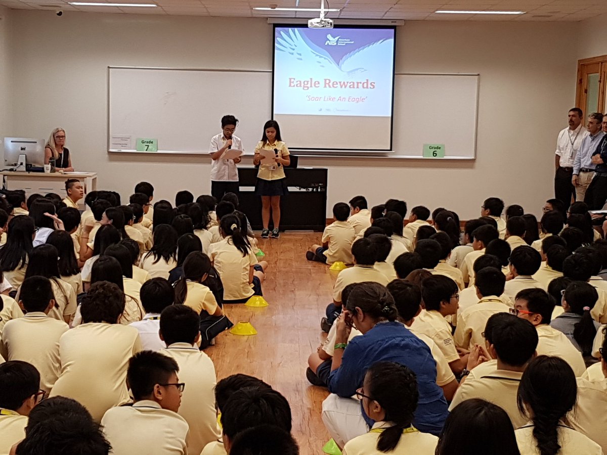 Quangn88143's tweet photo. Assembly 2day was exciting! Music demos, Gotcha Card awards and our Eagles of the months! #aismsrocks #amisvnfun https://t.co/eXxEmTJJoD