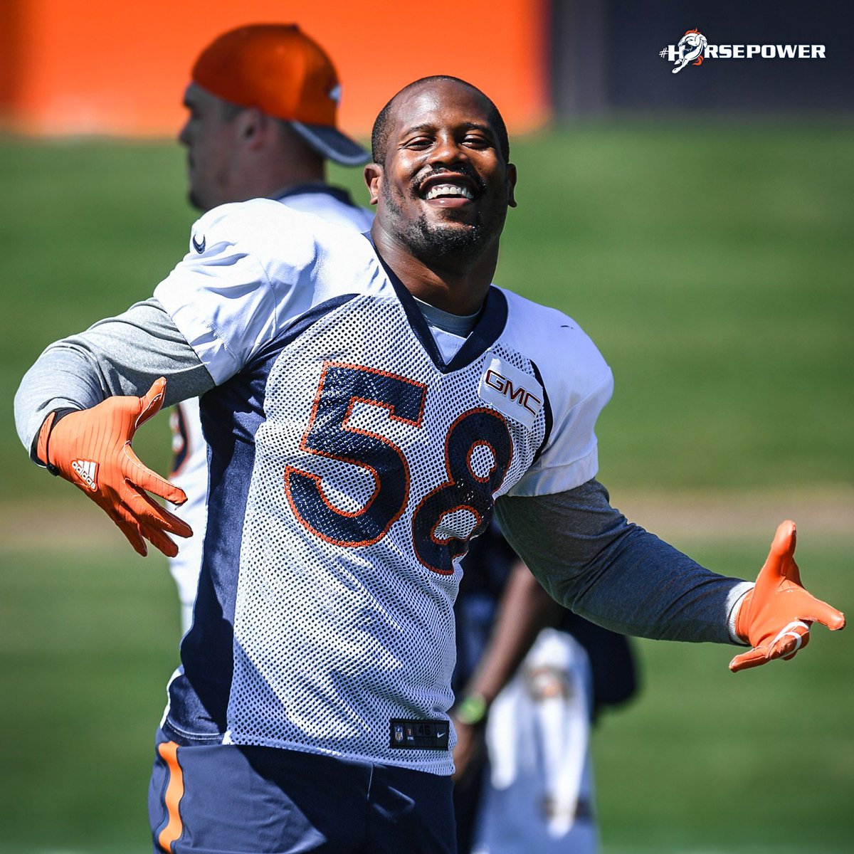 Broncos's tweet photo. #Vonster https://t.co/RmuOQBmVrD