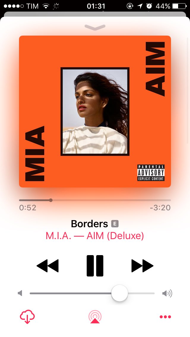 astridsong's tweet photo. BORDERS @MIAuniverse @AppleMusic https://t.co/MwelZWUT0P