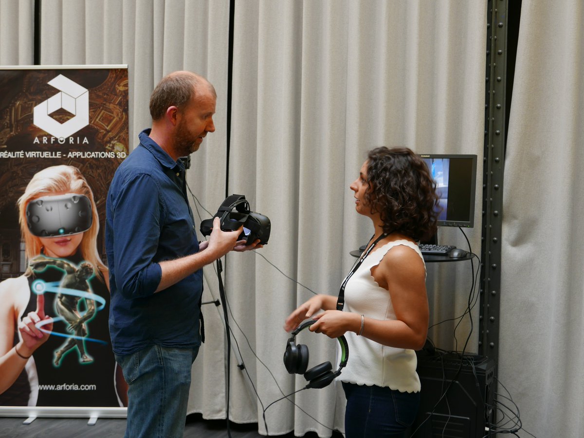 Futur.e.s tweet media