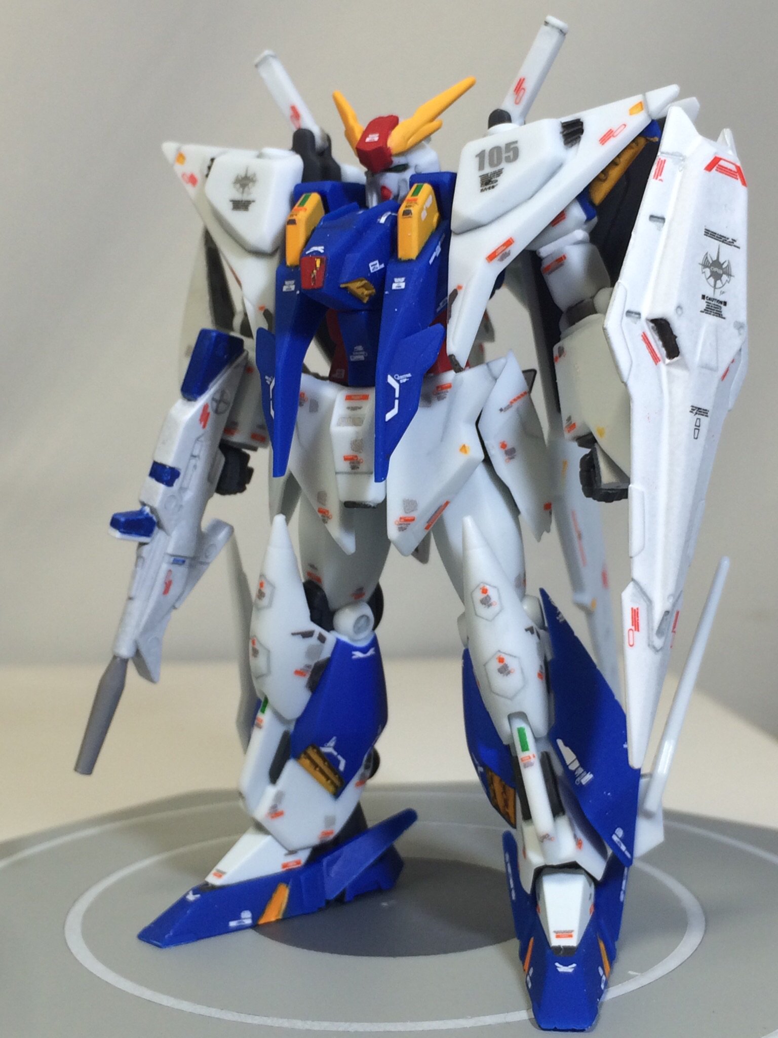 さちヲマスク בטוויטר ユニバーサルユニット クスィーガンダム 仕上げ完了です 作業内容は手足延長 つま先カット 全力マーキング 墨入れ 後 発売から結構経ってるのでシールドとライフルを白にしてガンダムfix風に 食玩の壁を超えた かな