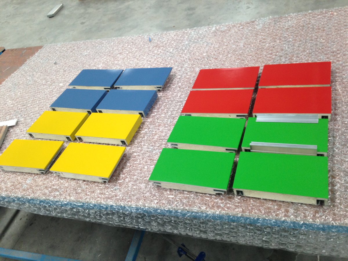 PanelDuct's tweet image. Check out our colored pieces of #panelduct coated in red, green,blue and yellow RAL colours!#allirelandchampions2016