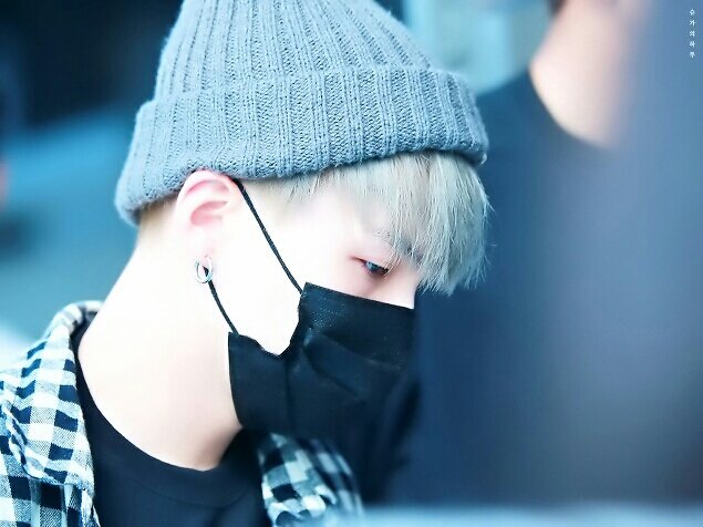 슈가..😗😗.방탄조아하시는뷴!