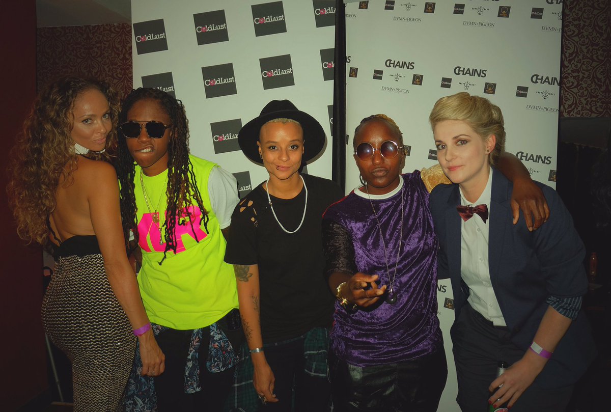 SadeGiliberti's tweet photo. #fbf All the fresh kids got their picture took! Or something G like that 👀😎😂 https://t.co/dVKaPs4YHn
