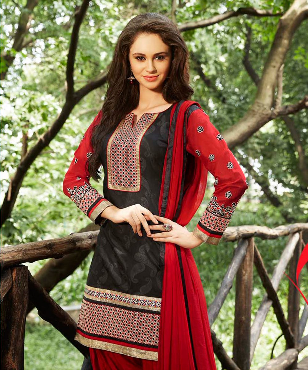 onlineindshop's tweet photo. Latest New Style Patiala Suit Just Only @2499 At Online Shopping India. https://t.co/0G9Ofdimq3 https://t.co/dhkLXDeqel