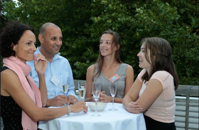 ProgressBE's tweet photo. Nagenieten van de geslaagde #DatanewsPRdrink #networking #workinginict. Alle sfeerbeelden: https://t.co/zmw9K8V1Ab https://t.co/OMkh4A1Ggm
