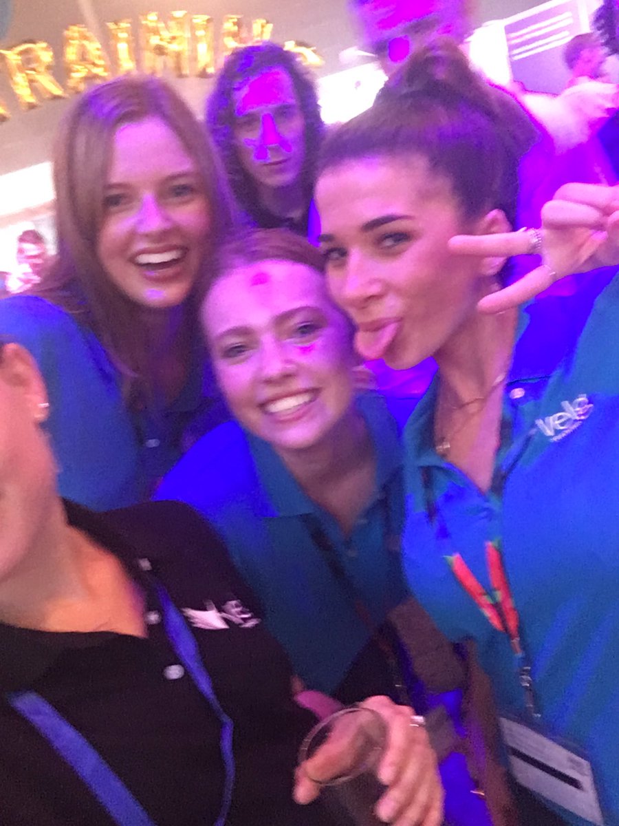 hollypattemore_'s tweet photo. A massive thanks to @velgtraining and the Velg team for this years #2016NVC loved meeting you all xoxo 😇💘 https://t.co/uvPhbKuua4