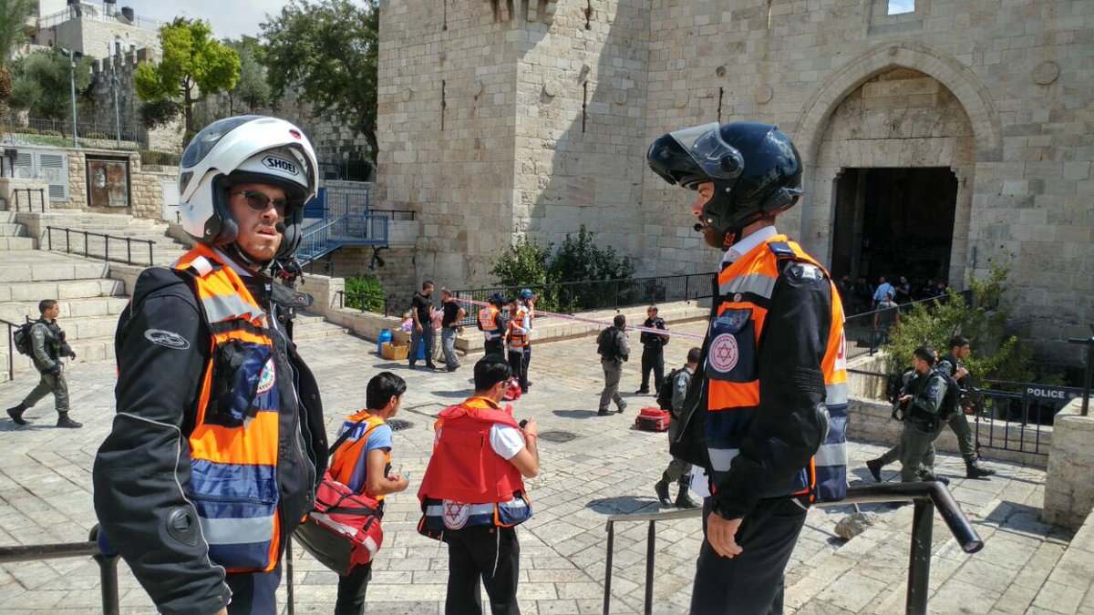 mda_uk's tweet photo. #breakingnews @Mdais: stabbing attempt at Damascus Gate, Jerusalem. Attacker neutralized, #MDA first at the scene. https://t.co/wgoRQj5VD5