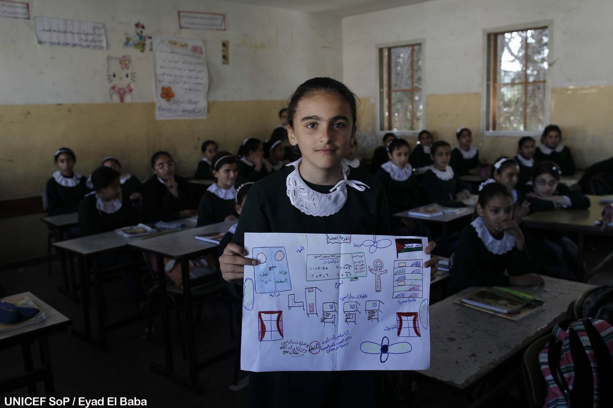UNICEFpalestine's tweet image. "I wish we had a small library with books I could read to learn and to discover beautiful stories." RAGHAD, 12 #Gaza