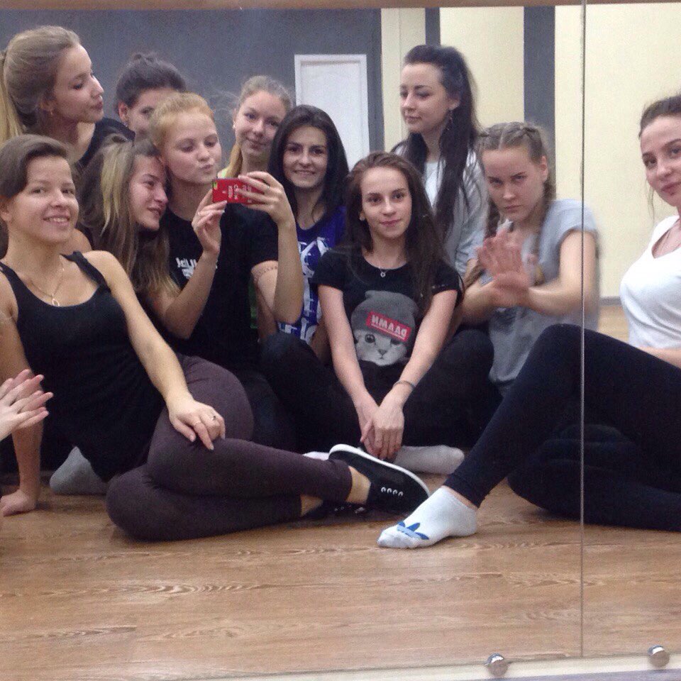 _Irina__Fox_'s tweet photo. На страже порядка 😎 @YuBakh
THE HOLLY MOLLY
#atdance https://t.co/mbOO5JY06e