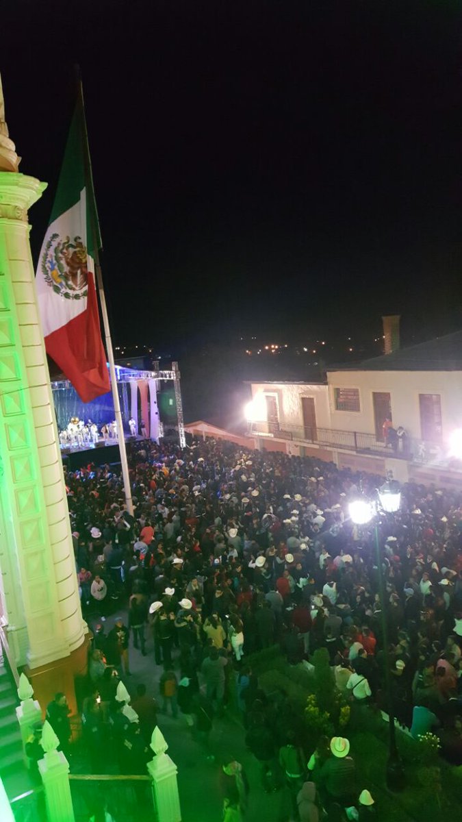oro_magico's tweet photo. 206 Aniversario de Nuestra Independencia!! ¡¡VIVA MÉXICO!! #ElOrodeMéxico @bettynabenitez @EdomexTurismo @SECTUR_mx https://t.co/vu7y97g3oH