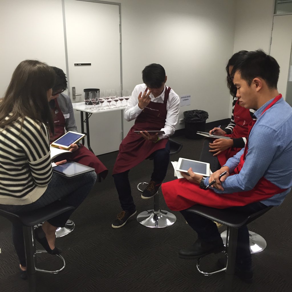 The_AWRI's tweet photo. Future is here, pen and paper no more, electronic scoring at the 1 day wine judges course with #sporeCSW @the_awri https://t.co/GiqERGvPr1