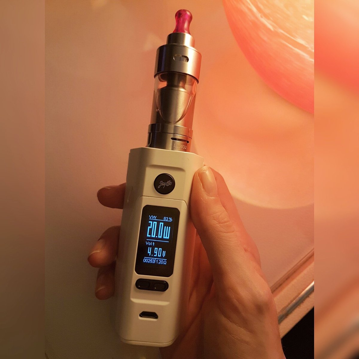 minjas_official's tweet photo. Mein Begleiter für heute 😍 #wismecrx23 #wismec #releauxrx23 #lemo2 #eleaf #vape #steam #vapeon #dampfen #ezigarette https://t.co/zViGlUqYzL