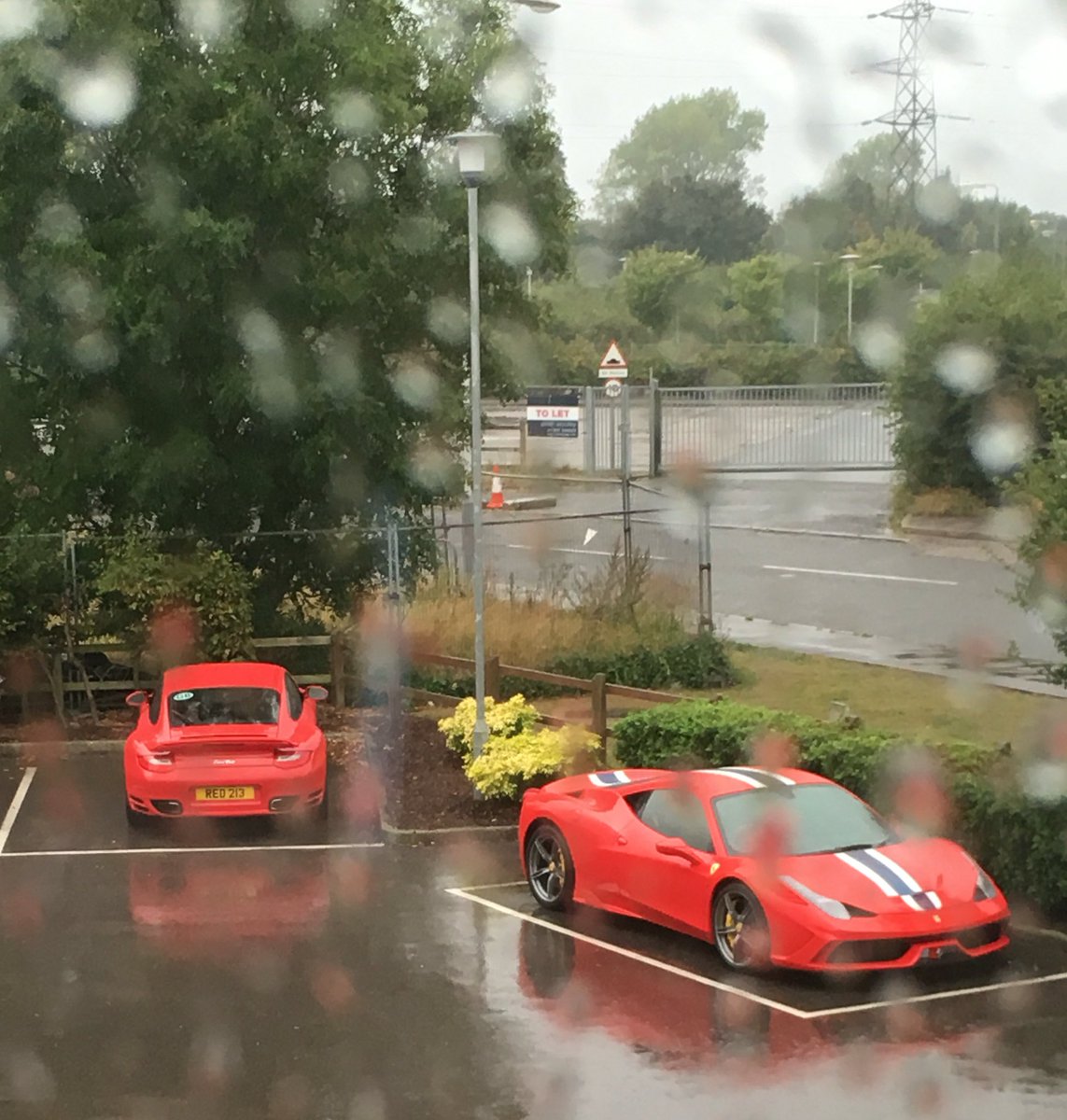 purpperil's tweet photo. Think it'll be #WetMode this morning! #ChampagneHoon. https://t.co/zy8ll77e2p