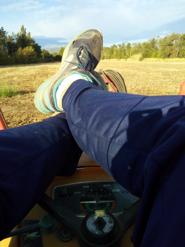 Majoral66's tweet photo. @Ciatto1 même sur mon tracteur je pense à toi 😉 https://t.co/NbceXWh22d