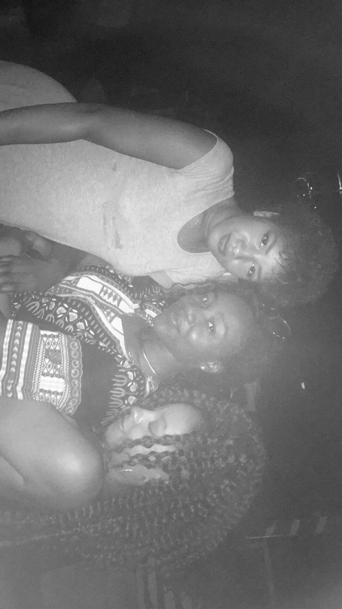 badgalmiya's tweet photo. s/o to @siuesigmas for a lit kickback. 💙🙌🏾 check out #PreVu #PreVu5 https://t.co/Tu4WYgIFCY