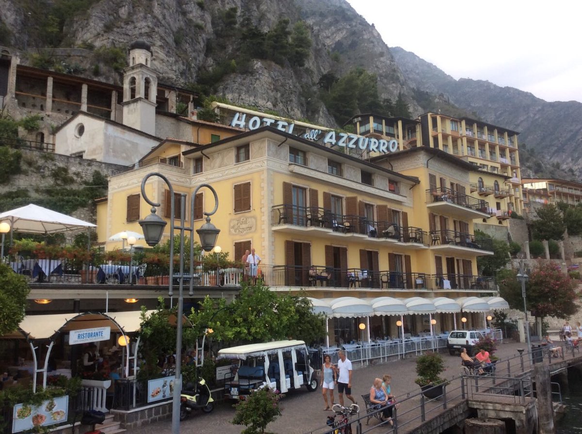limone_sun's tweet photo. Home to dustbin lid sized pizzas, this is our favourite Pizzeria in Limone 🍕🍋 https://t.co/LB0QMyNqOV