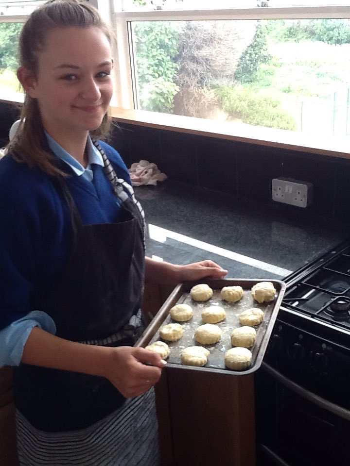 olgrove_HomeEc's tweet photo. Some of the first years @olgrove making their fabulous scones last week in their first ever practical class! https://t.co/x6OEnKpgiD
